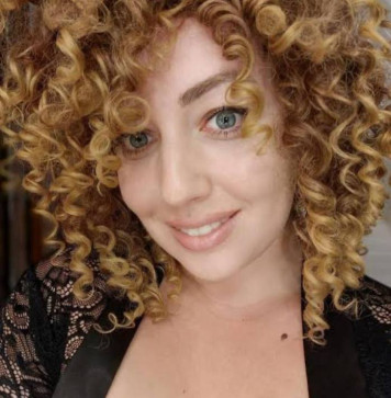 Sandra, 35, United States