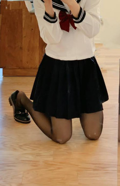 Meowww, 20, Germany