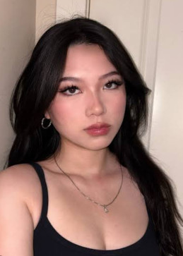 Emily, 22, United States