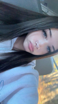 Emily, 18, United States