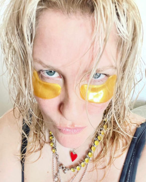 Linda, 43, United States