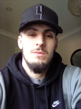 Cam, 26, United Kingdom