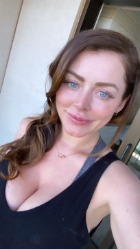Samantha Sophie, 37, United States