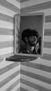 Malluguy, 21, India