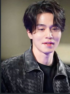 Lee Dong Wook, 44, South Korea