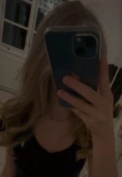 Scarlett, 18, United States