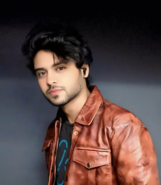 S A M K H A N, 20, India