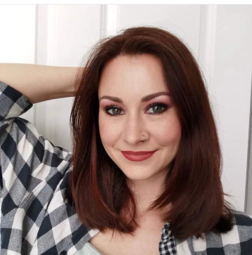 Marry Moris, 30, Australia