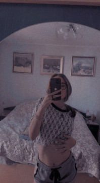 Maya, 25, United Kingdom