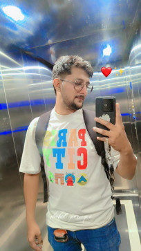 Shahid Farooqui, 28, India