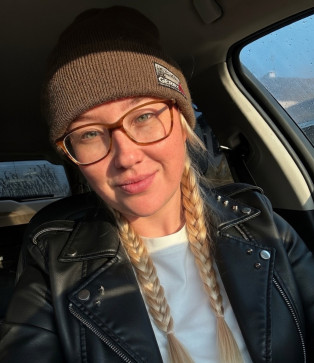 Samantha Rone, 36, United States