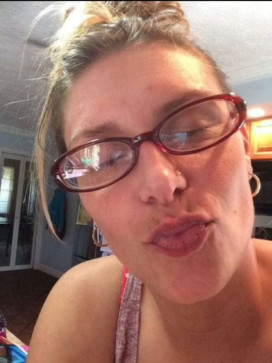 Esther, 33, United States