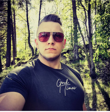 Marko Therage, 25, Sweden