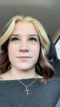 Den Maria, 18, United States