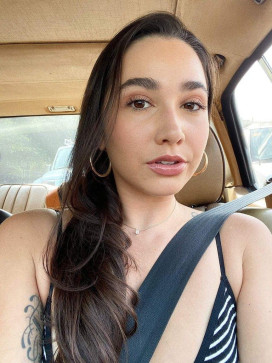 Evelyn, 35, United States