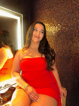 Agatha Lohan, 22, United Kingdom