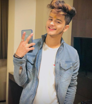Usamkan, 27, United Arab Emirates