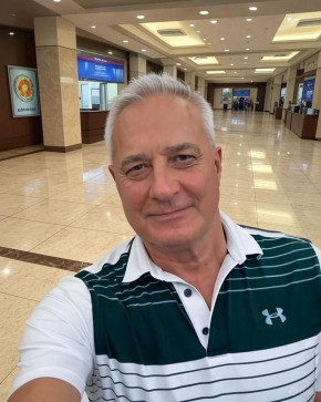 Jasonaldean, 47, United Kingdom