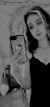 Julieidkk1, 18, Poland