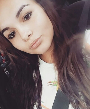 Clarissaolson, 27, United States