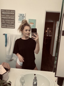 Anna Joy, 28, United States