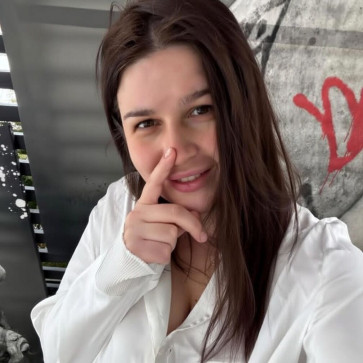 Veronica Sanchez, 35, United States