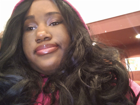 Sienna Luke, 21, Canada