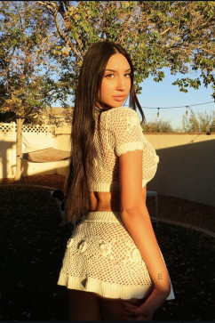 Hillaryevans, 30, Canada