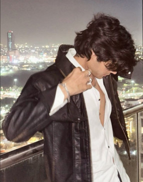 Luciform, 25, India