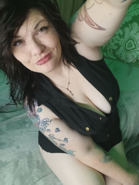 Jenn De Connick, 30, United States