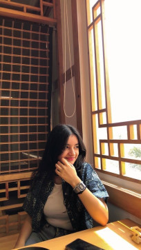 Aditi, 19, India