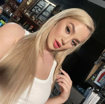 Heather Hamburger, 27, United States