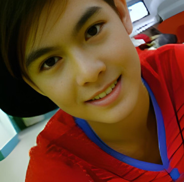 Kenth, 27, Philippines