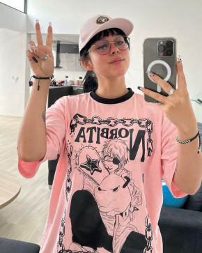 Mindy020, 26, Canada