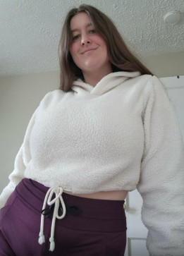 Cynthia900, 34, United States