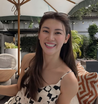 Yang Man Ning, 43, United States