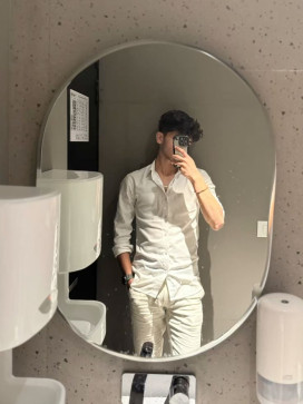 Vivek Pandey, 19, India