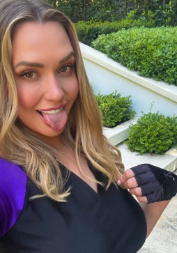 Charlotte Grey, 27, United States