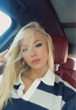 Kenziescott, 28, United States