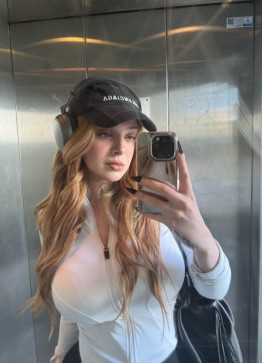 Mabel Florence, 27, United States