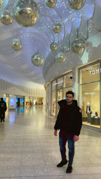 Zay, 30, United Kingdom