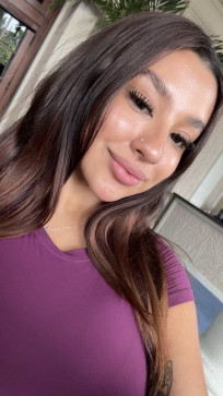 Lucy, 32, United States
