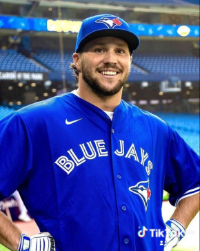 Josh Allen, 27, Netherlands