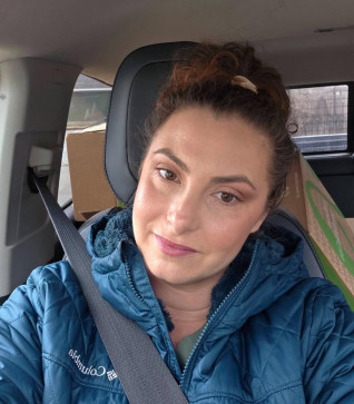 Ellen, 38, United States