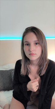 Queen11, 22, Netherlands