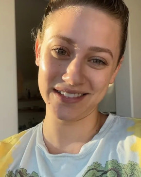 Ella, 33, United States