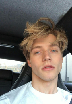 Kyle, 19, United Kingdom