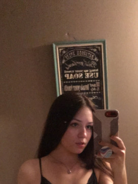 Andrea, 18, United States