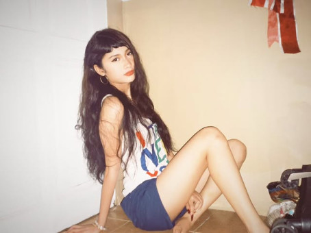 Veeniaaa, 18, Philippines