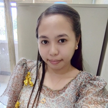Yam, 30, Philippines